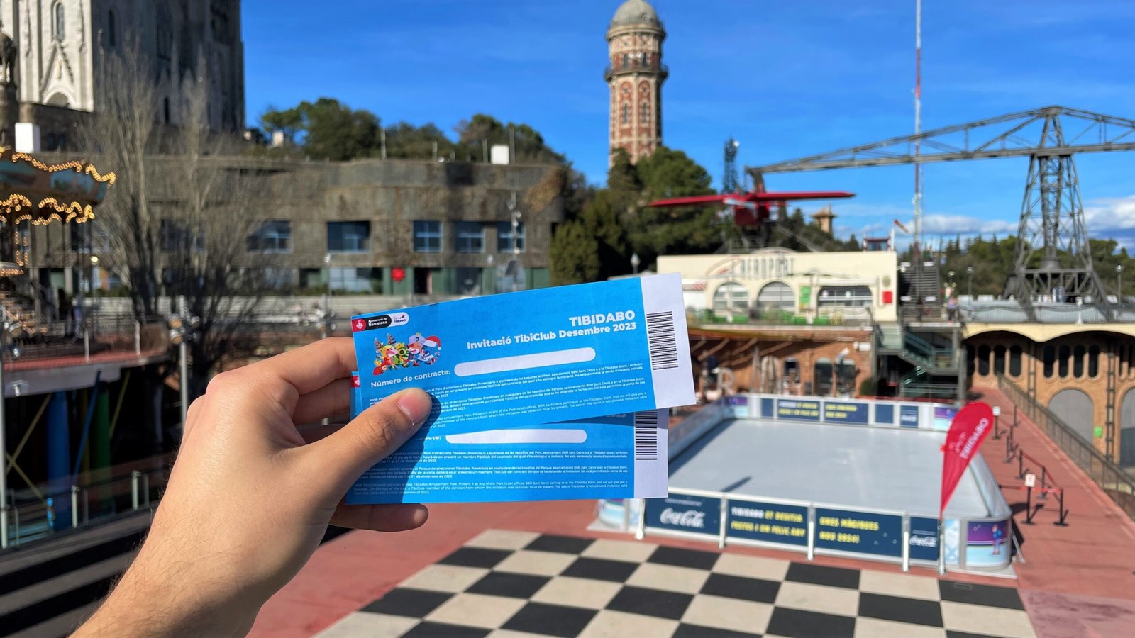 Tibidabo Store Barcelona shopping guide infographic featuring souvenirs, amusement park attractions, Catalan gifts, and panoramic city views in Spain